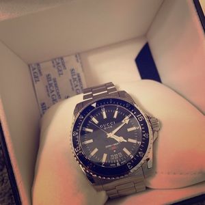 Men’s authentic Gucci watch